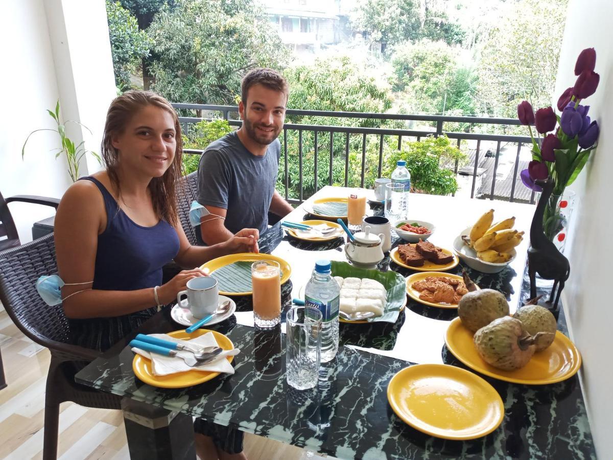 Kelum Homestay キャンディー エクステリア 写真