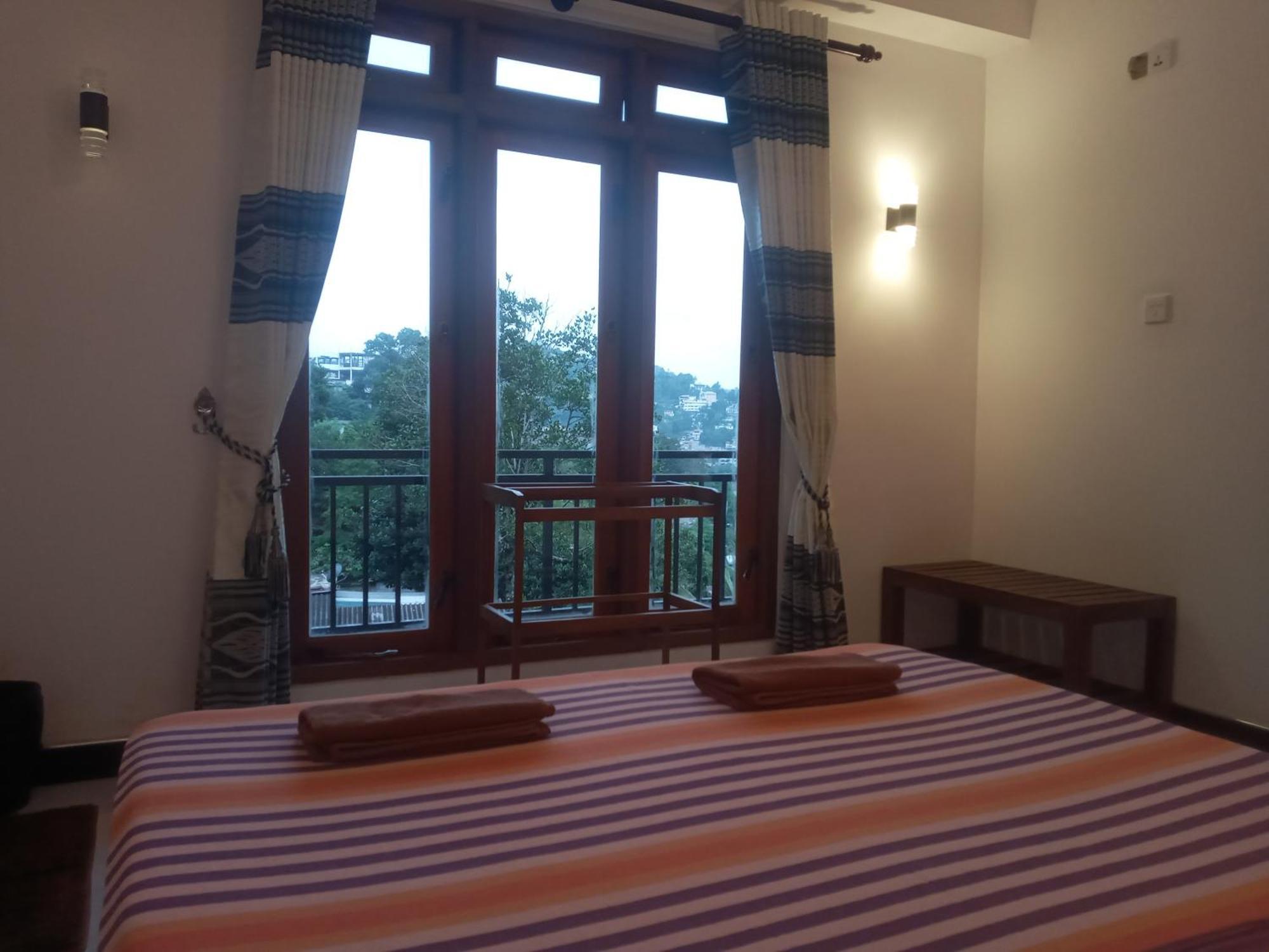 Kelum Homestay キャンディー エクステリア 写真