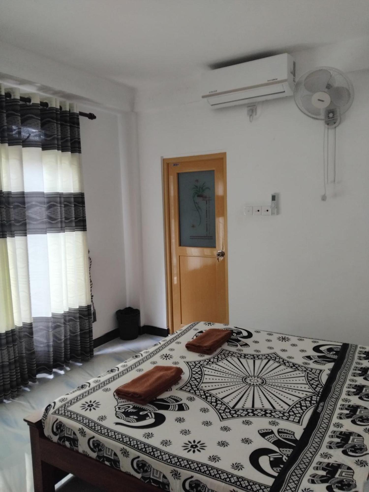 Kelum Homestay キャンディー エクステリア 写真